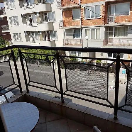 Lux Kameliya Apartment